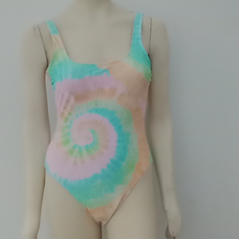 NWOT "Stoney Clover" pastel tye dye 1pc. Bathingsuit